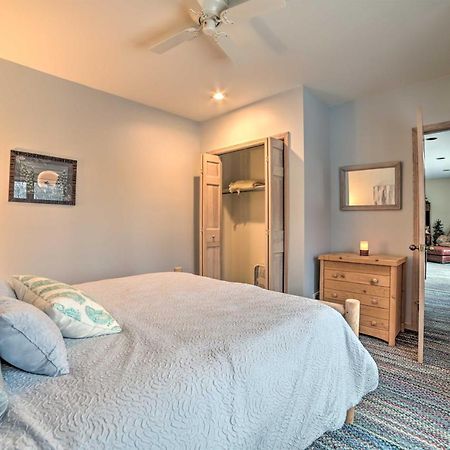 Resort-Style Harbor Springs Home With 2 Decks! Экстерьер фото